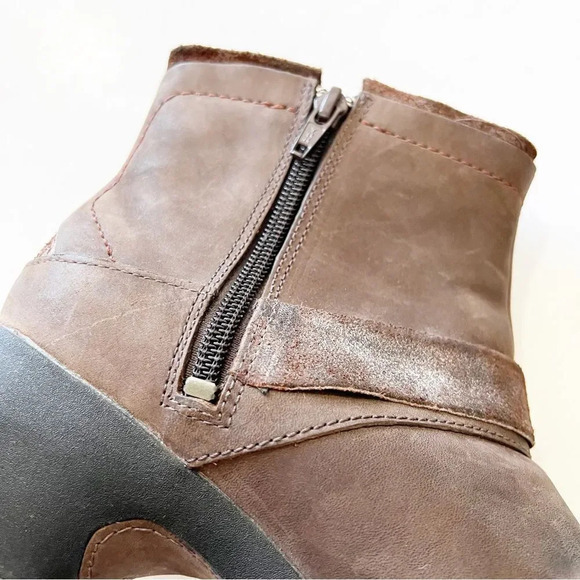 Merrell Luxe Mid 5” Ankle Boot Brown Leather Women’s Size 7.5 Brushed Metallic - Picture 11 of 12